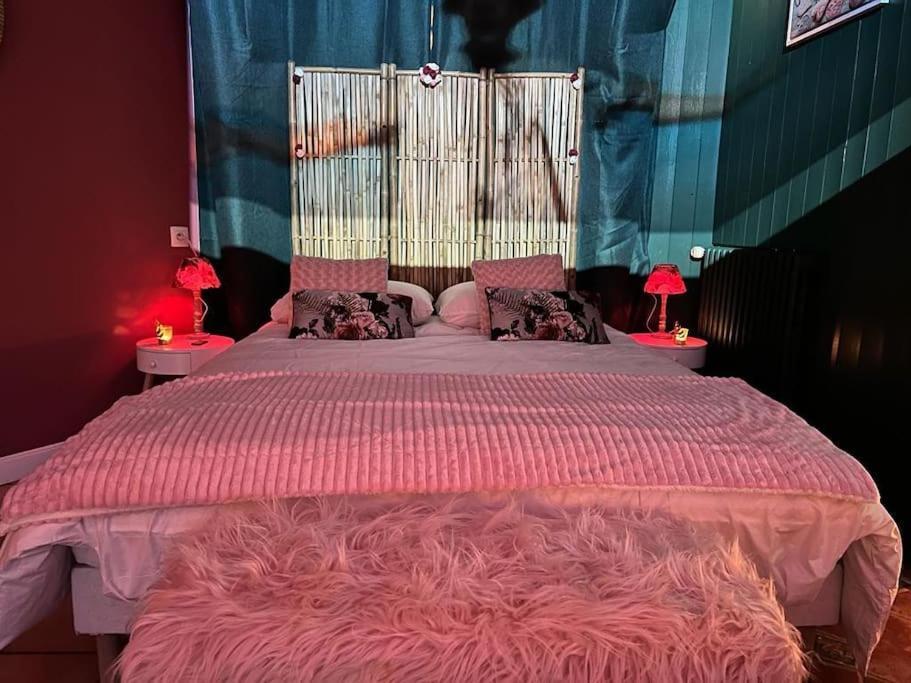 Suite Romance - Jacuzzi Moret-sur-Loing Eksteriør bilde